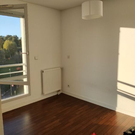 Location Appartement 2 pièces 52m² - Photo 3