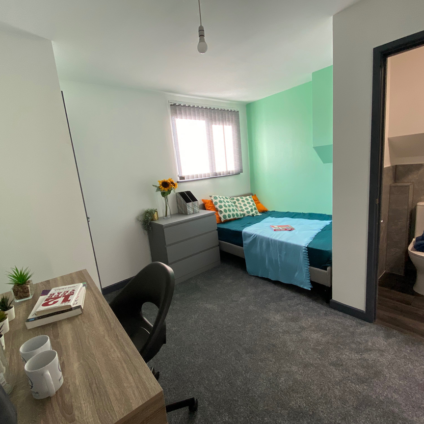 CV2 4FP - City centre ensuite rooms - Photo 2