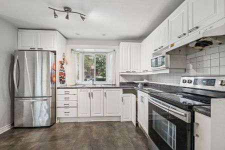 Maison de plain-pied à louer - Laval (Chomedey) (Autres) - Photo 4