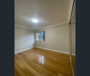 2/211-215 Dunmore Street, Wentworthville, NSW 2145 - Photo 2