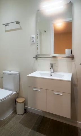 Calle de Zurbano, Madrid, Community of Madrid 28010 - Photo 4