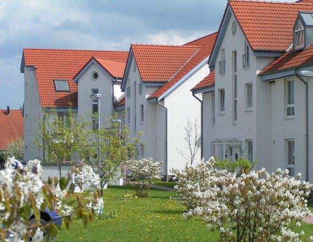 2-Zi.-Dachgeschoss-Fliesenböden, Balkon & Wanne Biederitz (Wolt. 61-11) EBK möglich - Foto 1