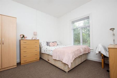 6 bedroom house to rent - Photo 3