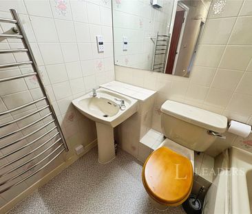 2 bedroom apartment to rent School Road, Alcester, Warwickshire, B49 - Photo 5