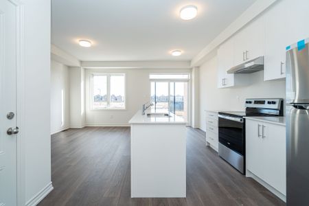 For Lease - 123 Sanderson Drive, Kawartha Lakes, Ontario - Photo 4