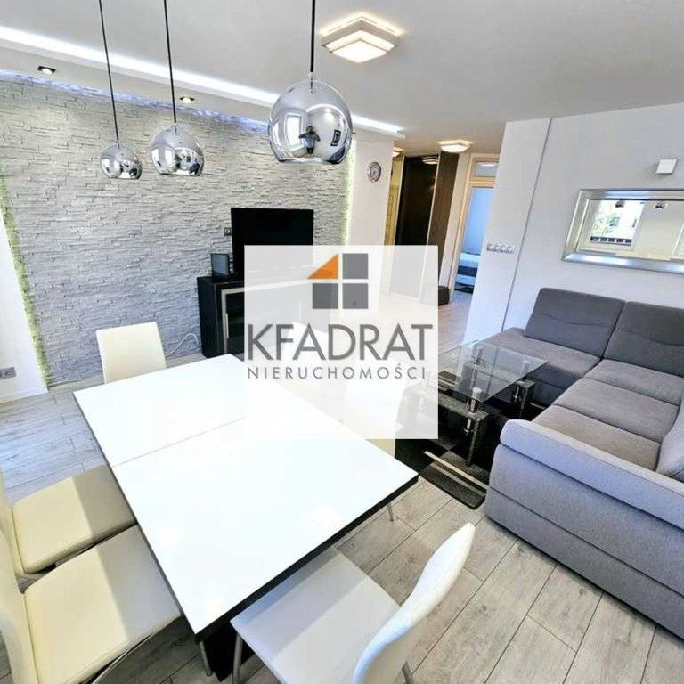 Komfortowe 2 pokoje w centrum Polic - Photo 1