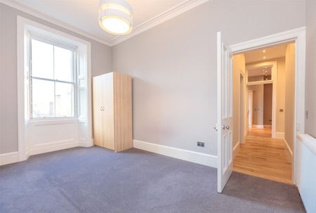 3 bedroom apartment to rent - Photo 3