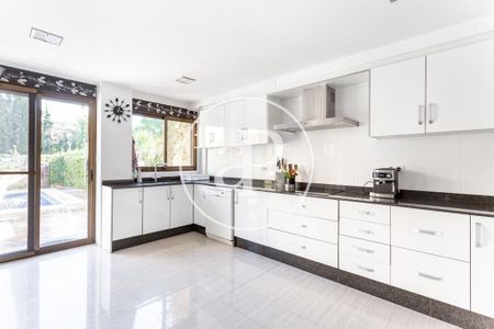 5 bedroom luxury Villa for rent in Picanya, Spain - Photo 5