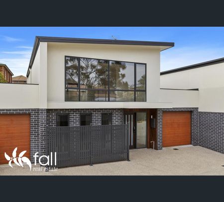 10 Elwick Road, Glenorchy, Tas 7010 - Photo 2