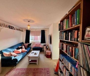 Howard Close, Waltham Abbey, EN9 - Photo 3