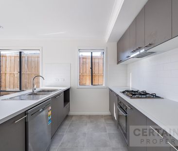 Enjoy Easy Living in This Brand-New Brookfield Home - Photo 4