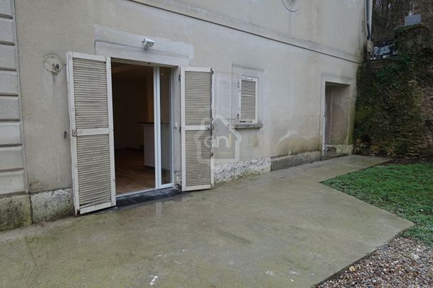 Buc -RDC 2 pièces 49 m² avec terrasse , - Photo 1