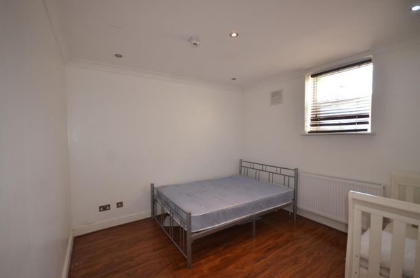 2 bedroom Flat To Let Total Size: 528 SQ FT - Photo 1