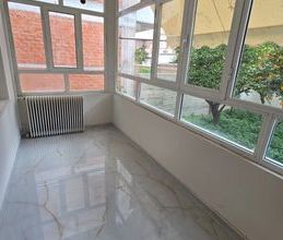 Μονοκατοικία για ενοικίαση - Πετρούπολη, - Photo 3