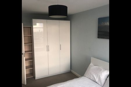 1 Bed Flat, Matilda Apartments, WC2H - Photo 2