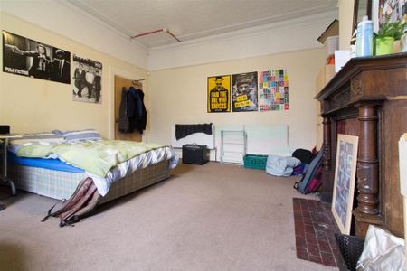 48 CARDIGAN ROAD Leeds - LS6 3AG - Photo 3
