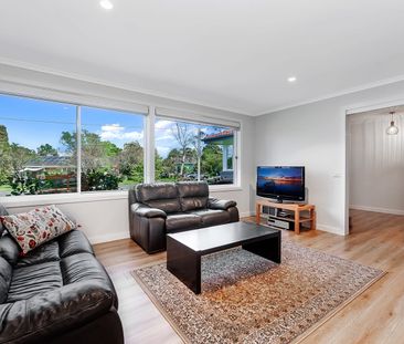 Spacious Family Living in Prime Mount Colah Location! - Photo 1