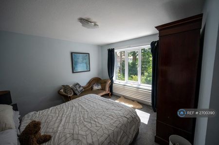 3 bedroom terraced house to rent - Photo 4