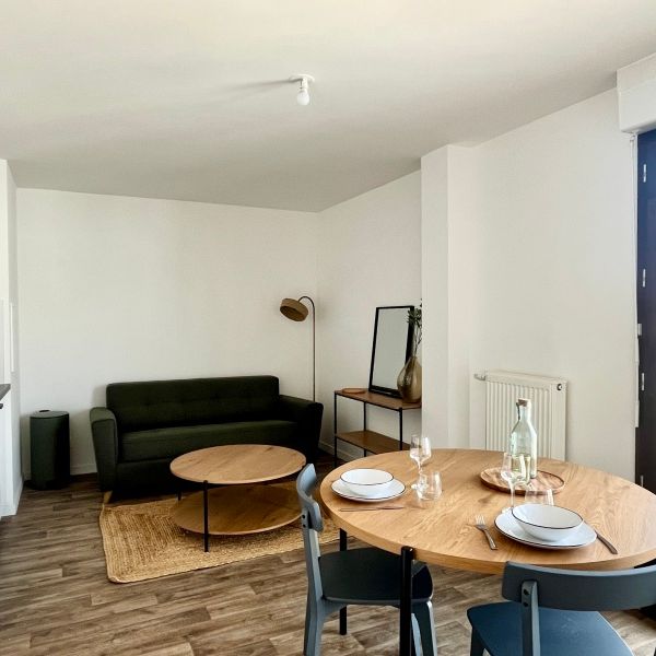 Location Appartement 1 pièce 28m² BUSSY ST GEORGES 77600 - Photo 1