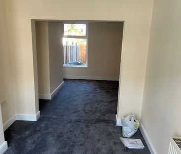 2 Bed Terraced House, Park Road, B67 - Photo 4