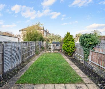 4 bedroom terraced house to rent - Photo 4