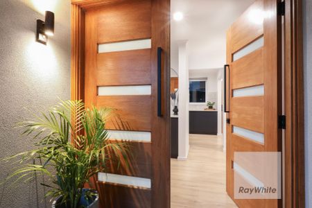 Beautifully Renovated & in a Lovely Position! - Photo 2