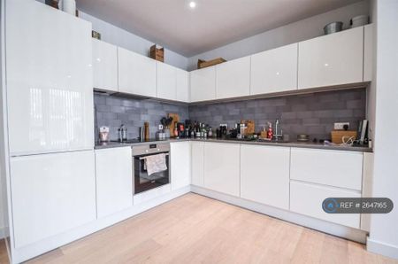 1 bedroom flat to rent - Photo 3