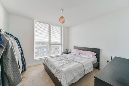 3 bedroom flat to rent - Photo 5