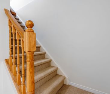 For Lease - 235 Rossmore Court, London South, Ontario - Photo 2
