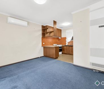 RETRO STYLE AND WELL MAINTAINED - WALK TO ALL AMENITIES - Photo 3