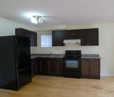 1-br Suite – 4050 Mcgill Street, Burnaby V5c 1m5 - Photo 6