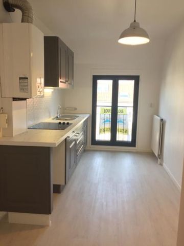 Location Appartement 2 pièces 59m² - Photo 3