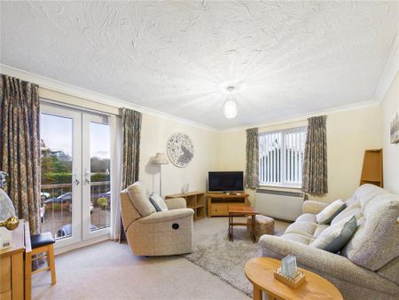 2 bedroom apartment to rent - Photo 2