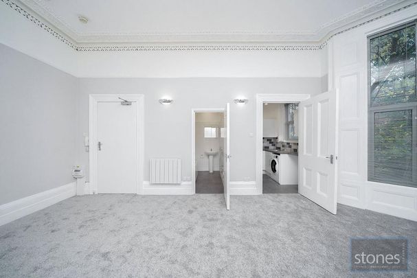 Studio to rent - Photo 1