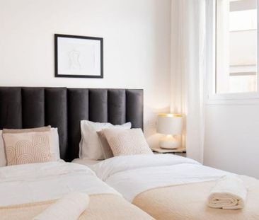 2 bedroom luxury Apartment for rent in Nueva Andalucia, Spain - Photo 4