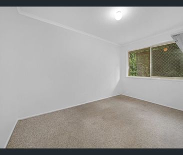 Lowset home in The Hills - Photo 4