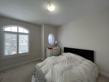 For Lease - 116 Elysian Fields Circle, Brampton, Ontario - Photo 5