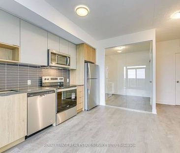 Hurontario/ Burhamthrope E Brand New Beautiful 2Bdrm Modern Kitchen - Photo 3