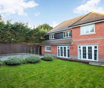 5 bedroom detached house to rent - Photo 2