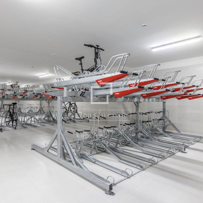 Excellent 2 Bedroom apartment for rent in Palacio de Congresos, Valencia - Photo 1