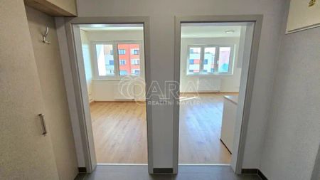 Krásný byt 2+kk s lodžií a garáží v moderní novostavbě - Hlubočepy, Fabiánové 1310 - Photo 4