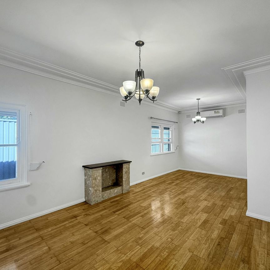 Spacious 3 Bedroom Family Home! - Photo 1