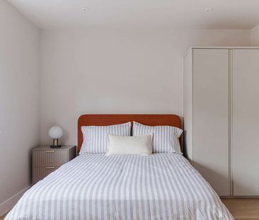 Impeccably built six-bedroom house share, designed for modern Cambr... - Photo 3