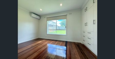 Newly Renovated Family Home in Prime Doncaster East Location - Photo 3