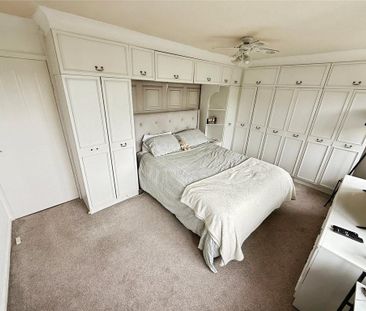 3 bedroom semi-detached house to rent - Photo 6