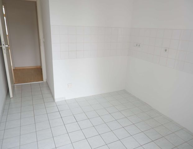 frei ab 1.6.25 - im 1. OG - Laminat - Balkon - Haus mit Lift ! - Foto 1