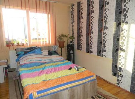 Apartament 3 camere, 70 mp, decomandat, prima inchiriere, zona Big - Photo 3