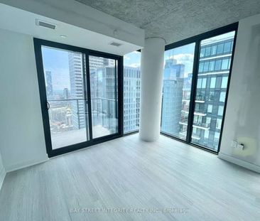 BRAND NEW 3 BEDS 2 BATHS LOFT PARKING INCLD - Photo 1