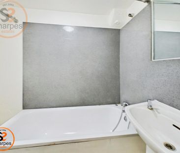 1 bedroom in a house share to rent - Photo 6