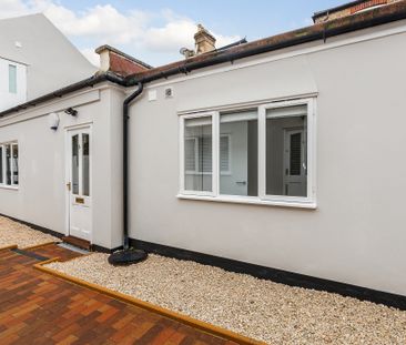 High Spec Unique Conversion in a Secluded Mews with Courtyard to Re... - Photo 1